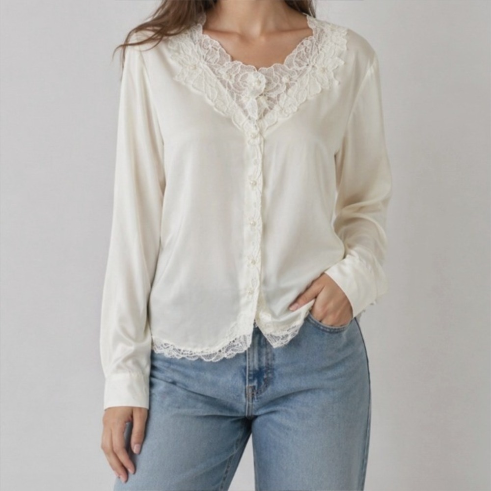 Vintage 1990s Victorian Lace‎ Beaded Pearl Satin White Blouse Top 14 Femme Boho